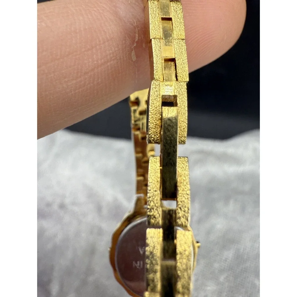 Vintage Digital Watch Woman Gold Tone 6.5